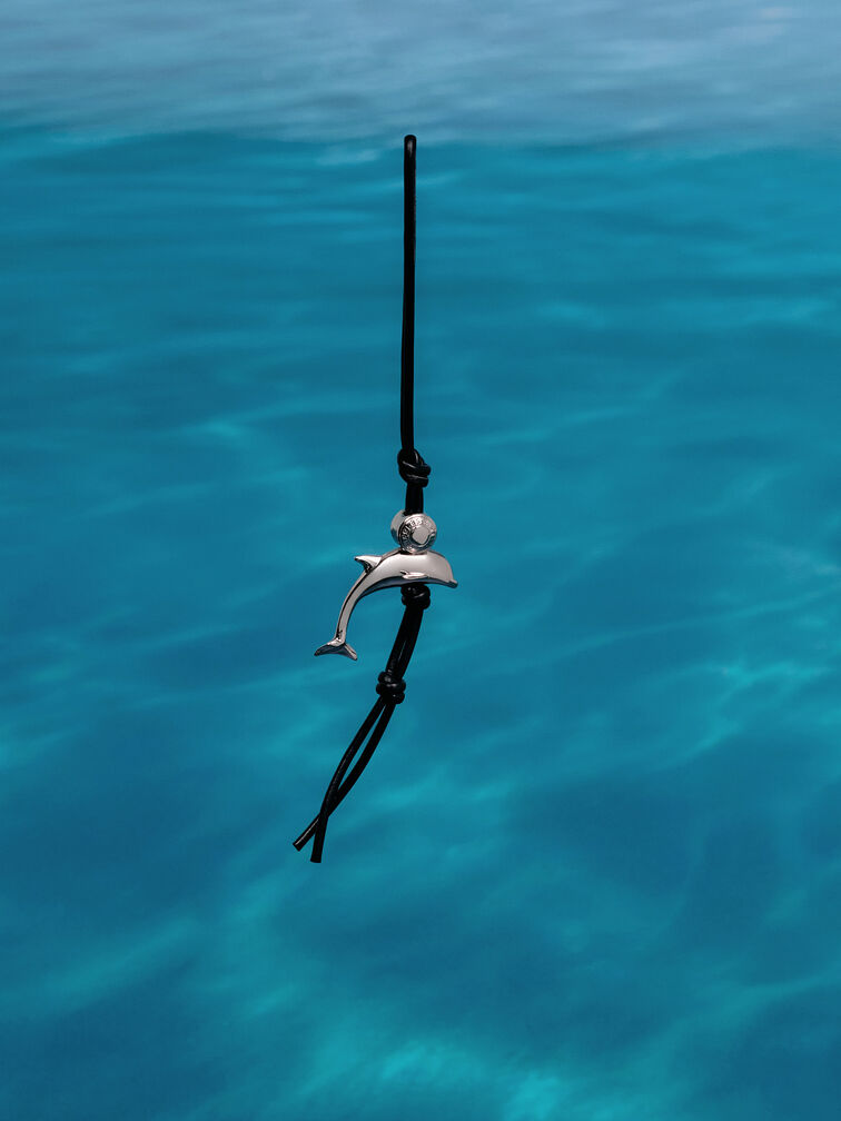 تعليقة دلفينا دولفين بعقدة حبل, أسود كلاسيكي, hi-res