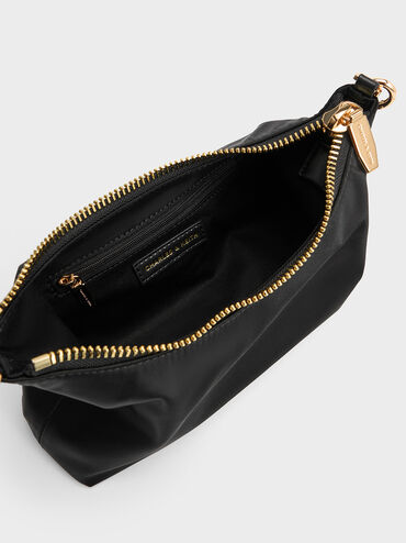 حقيبة من الساتان مزينة بالكريستال ومزوّدة بحزام سلسلة قابل للفصل يمكن حملها بطريقتين, أسود, hi-res