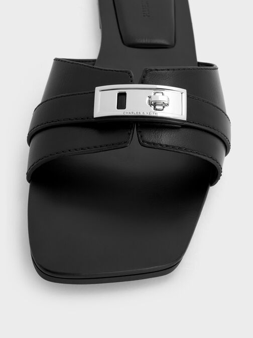 صندل لاندو سلايد بحزام مزين بتفاصيل ميتاليك, أسود, hi-res