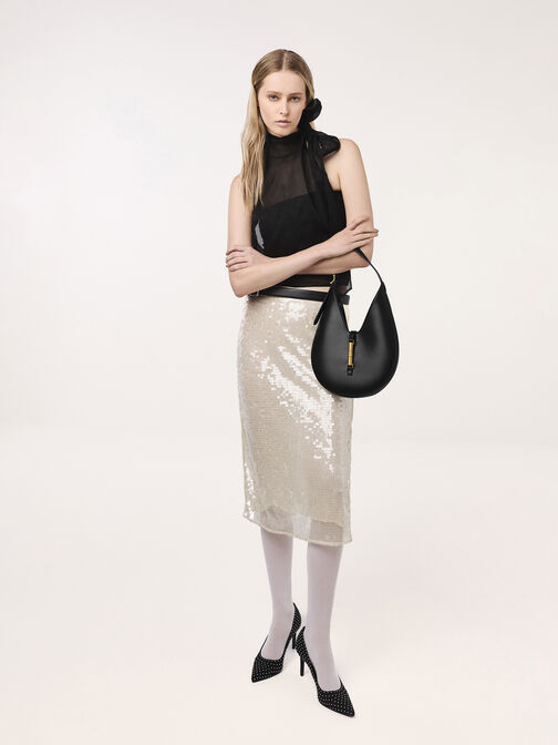 شنطة هوبو سيسيا بإكسسوار معدني, أسود, hi-res