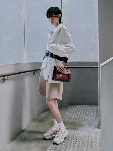 حقيبة كروس بودي كيري بسلسلة يد معدنية, برقوق التوت, hi-res