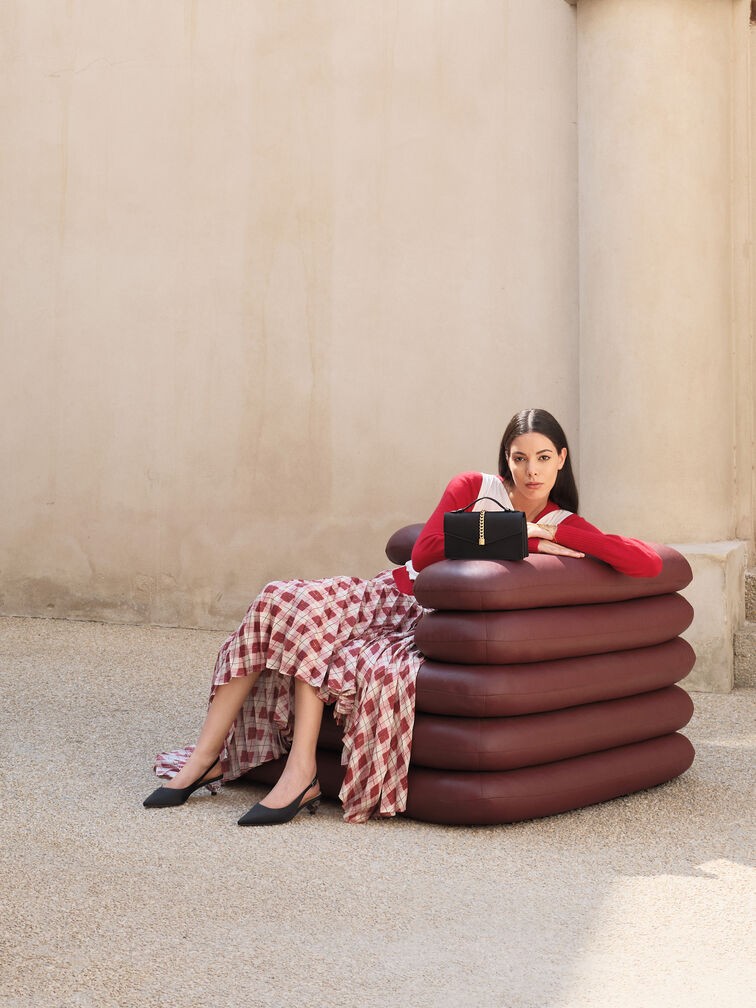 حذاء سلينغ باك (بامبس) ساتان, أسود خشن, hi-res