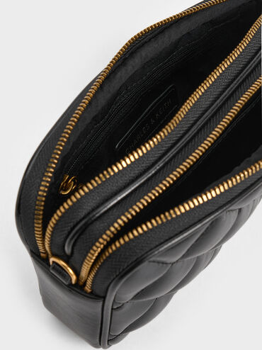 حقيبة أبفرا الصغيرة المبطّنة بحزام كروس بودي أنيق, أسود, hi-res