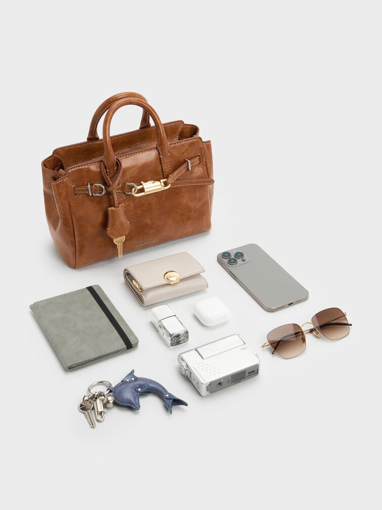 حقيبة تسوق صغيرة بحزام من دلفينا, بني فاتح ممزّق, hi-res