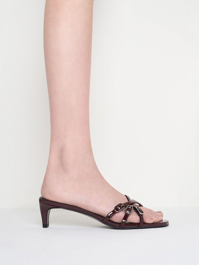 حذاء ميول من الجلد اللامع بكعب القطة وأحزمة متقاطعة بإبزيم, برغندي, hi-res