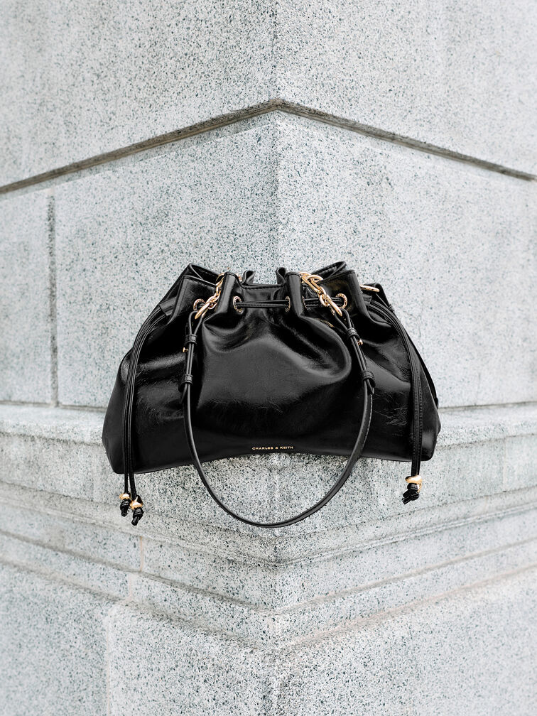 حقيبة دلو برباط من موكسي, أسود, hi-res