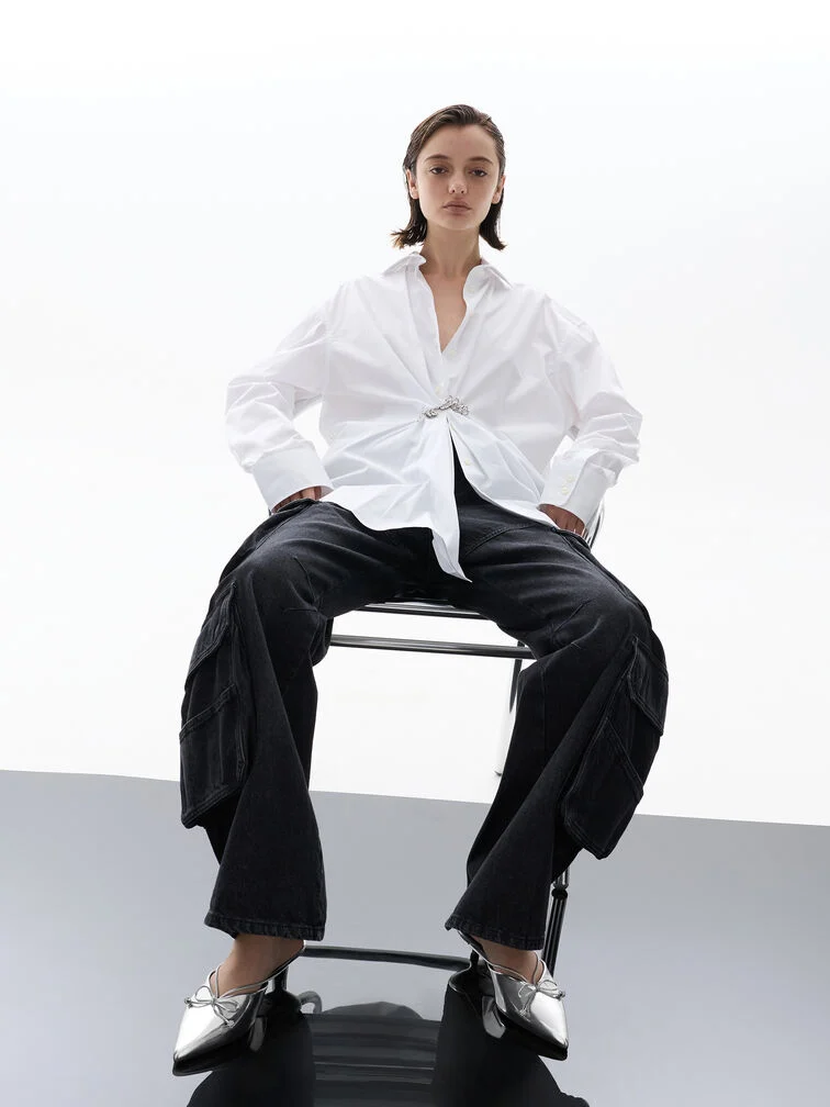 Pointed-toe mules paired with dark-wash jeans and white shirt - CHARLES & KEITH